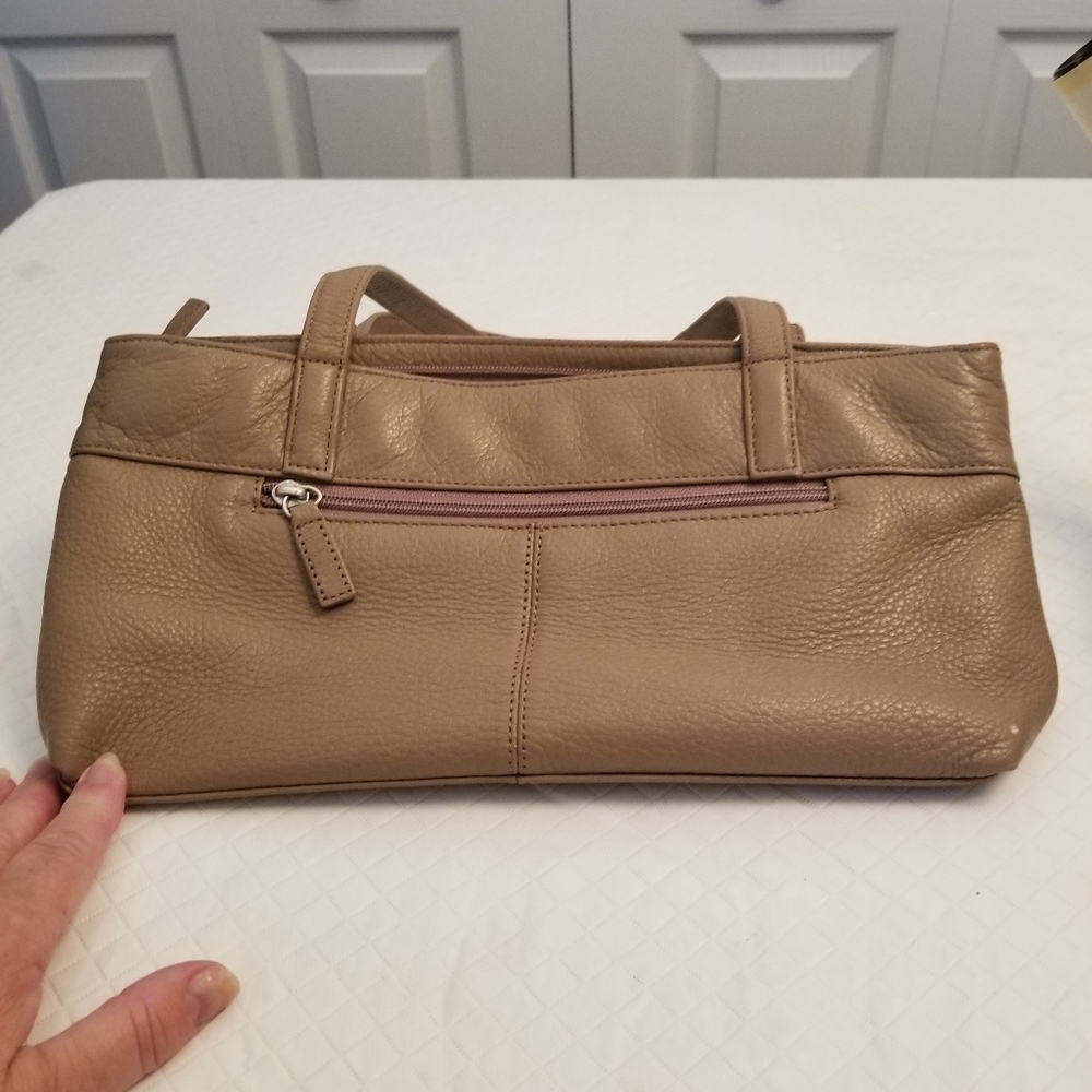 Stone Mountain Handbag Brown 6.5 x 13 Wear on 1 Corner See Photos